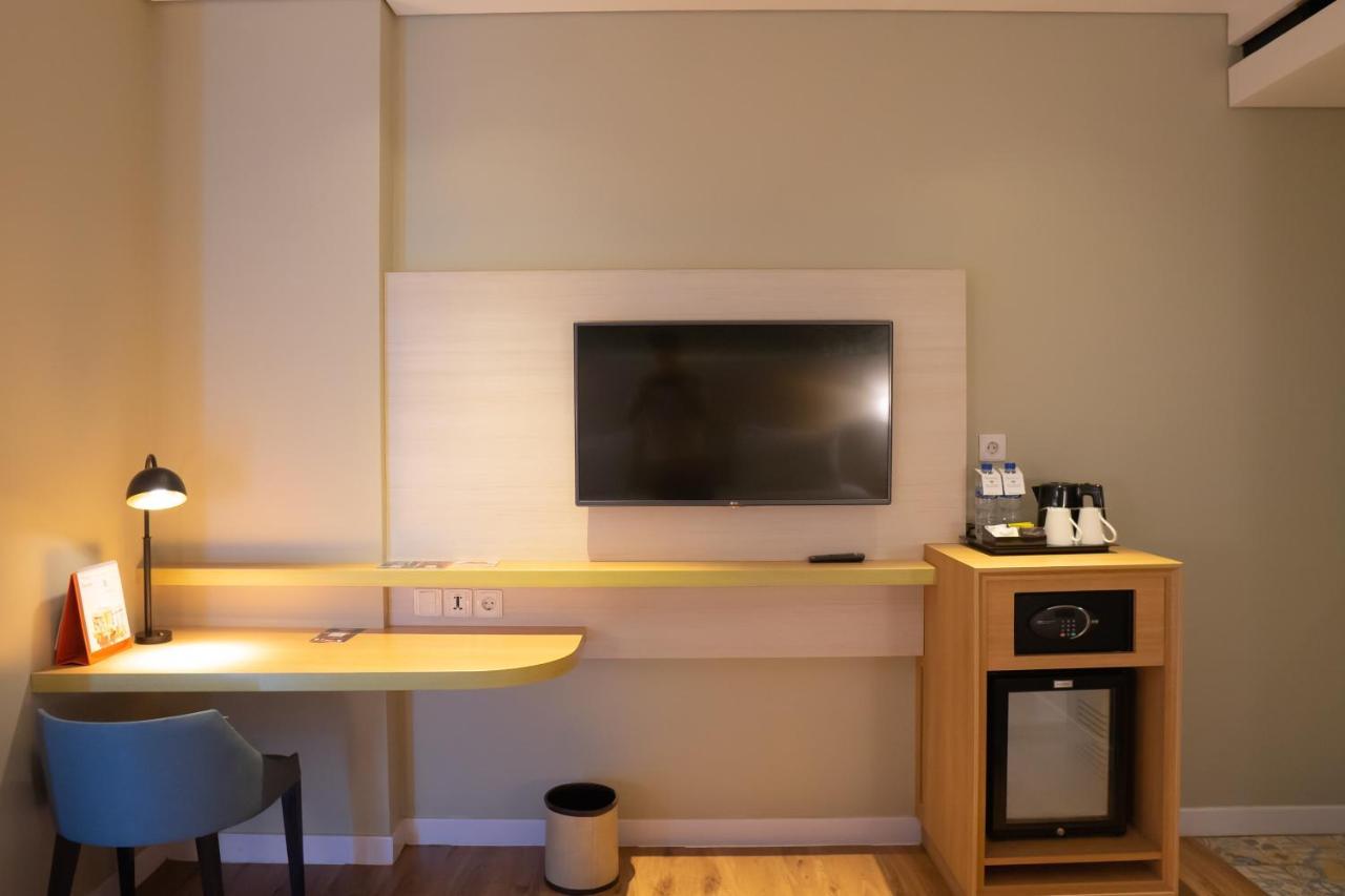 Swiss-Belinn Saripetojo Solo Eksteriør billede